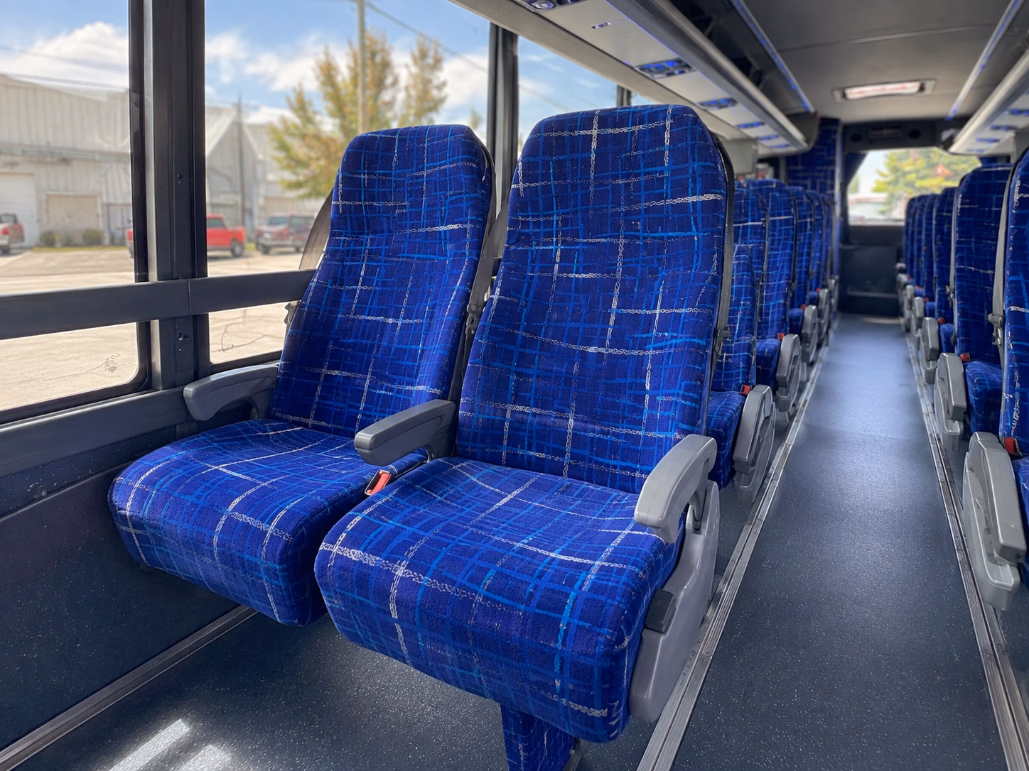 charter buses for downtown rochester wedding venues along the genesee river and corn hill