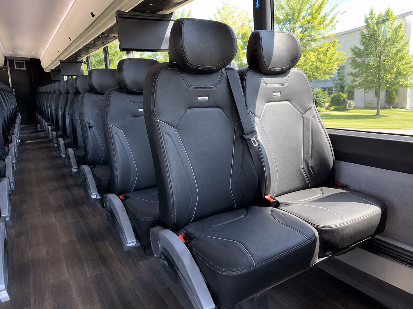 seneca lake wine trail bus rentals from rochester